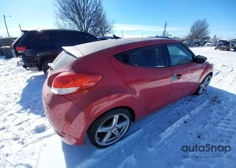 2013 Hyundai Veloster z USA, uszkodzony, nr VIN KMHTC6AD9DU142091